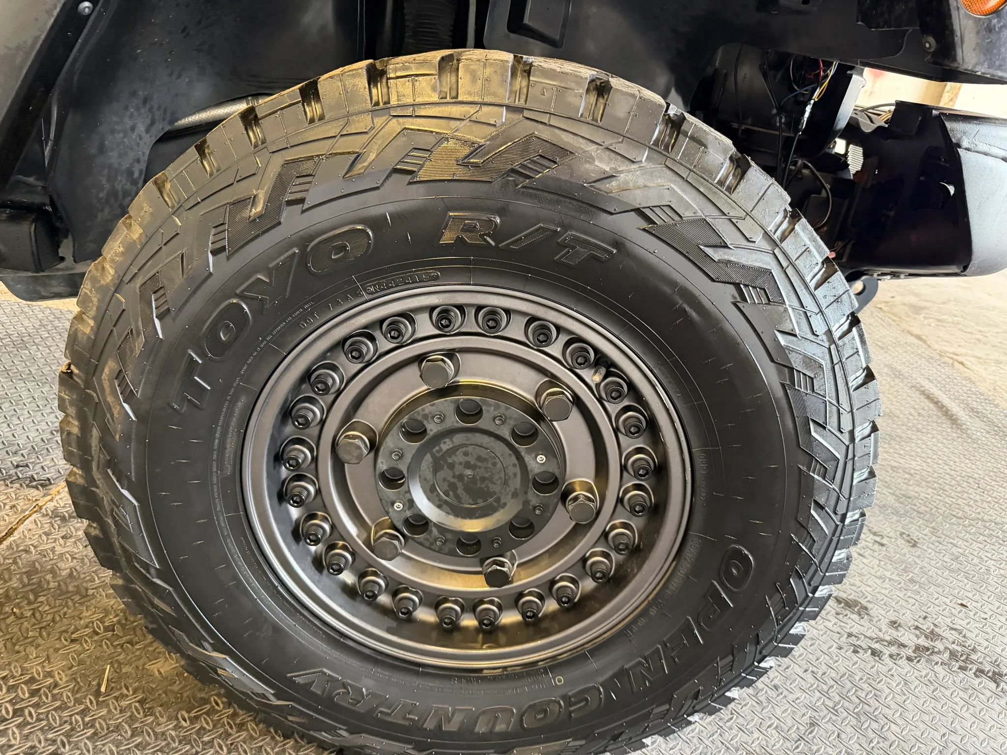 Used 2017 Jeep Wrangler Unlimited Sahara AWD/4WD image 40