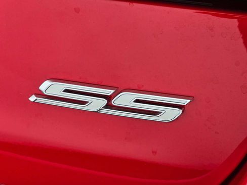 Used 2016 Chevrolet SS image 12