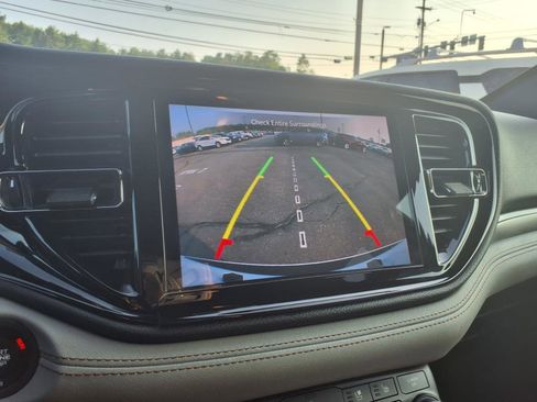 Used 2022 Dodge Durango R/T image 11