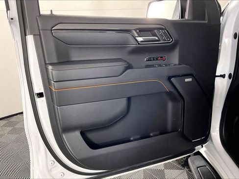 Certified 2023 GMC Sierra 1500 AT4 w/ AT4 Premium Package image 20