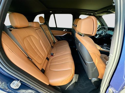Used 2022 BMW X5 sDrive40i w/ M Sport Package image 28