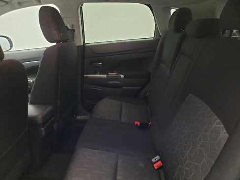 Used 2021 Mitsubishi Outlander Sport SE FWD image 18