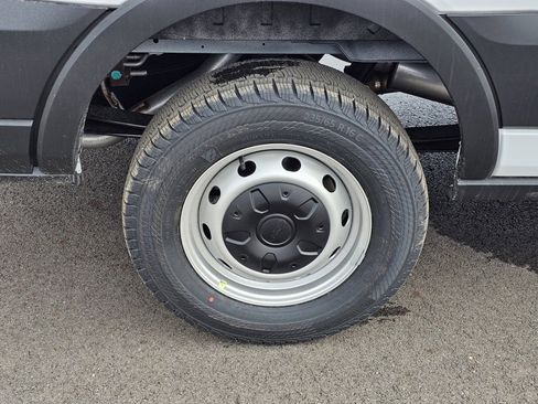 New 2025 Ford Transit 250 Low Roof image 11