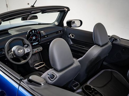 Certified 2026 MINI Cooper S FWD image 16