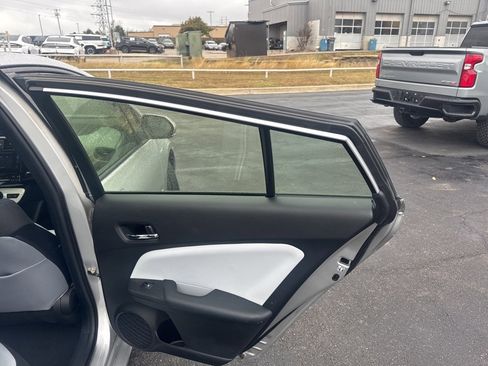 Used 2017 Toyota Prius Two image 19