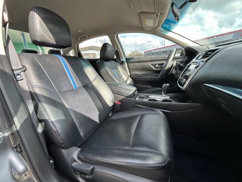 Used 2018 Nissan Altima 2.5 SR w/ SR Special Edition FWD image 13