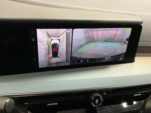 Used 2025 Nissan Murano SL AWD/4WD image 21