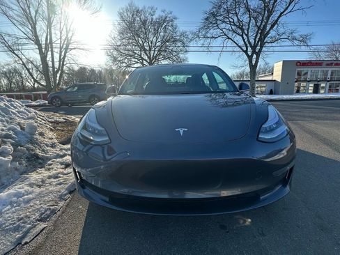 Used 2018 Tesla Model 3 Long Range image 2
