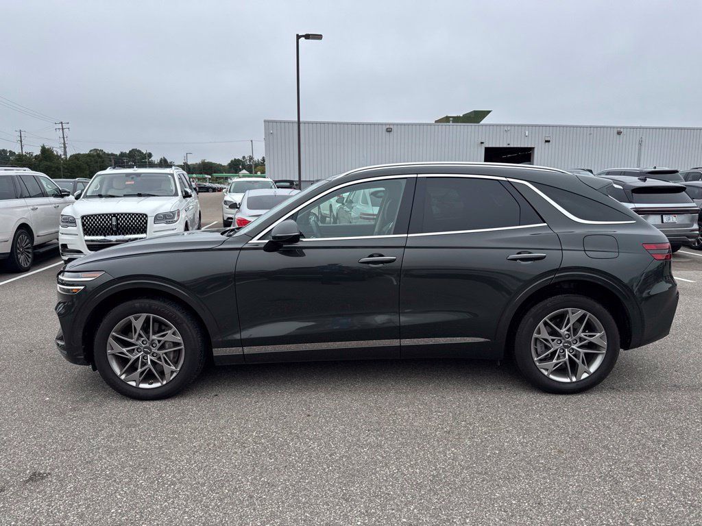 Used 2025 Genesis GV70 2.5T AWD/4WD image 2