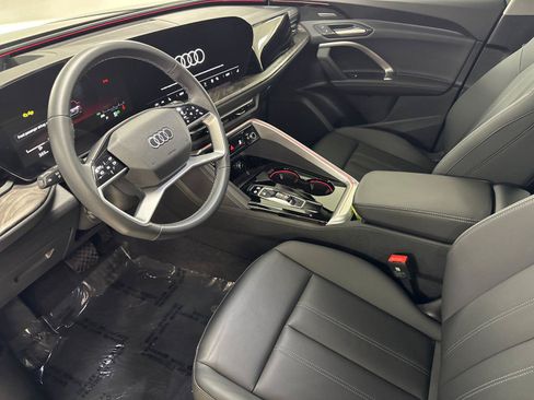 Certified 2025 Audi Q5 Premium Plus w/ Premium Plus AWD/4WD image 10