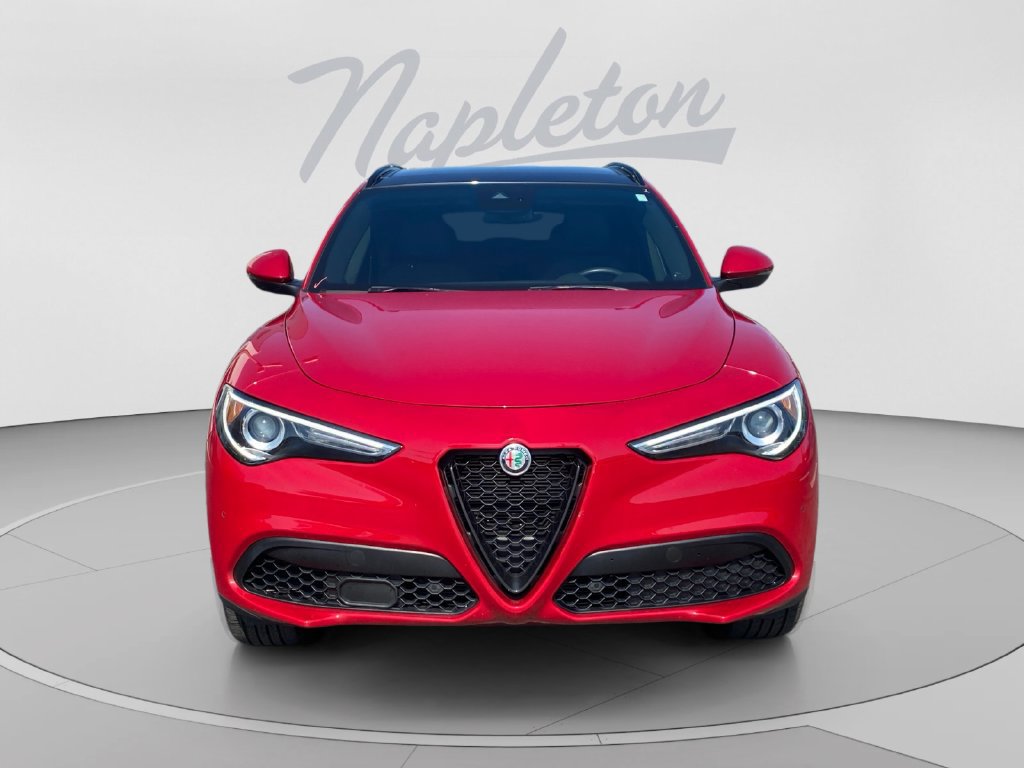 Used 2023 Alfa Romeo Stelvio Sprint RWD image 9