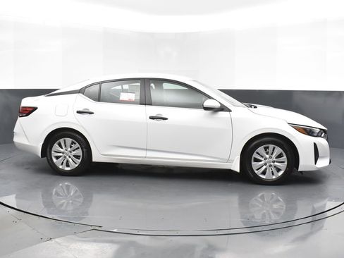 New 2025 Nissan Sentra S image 4