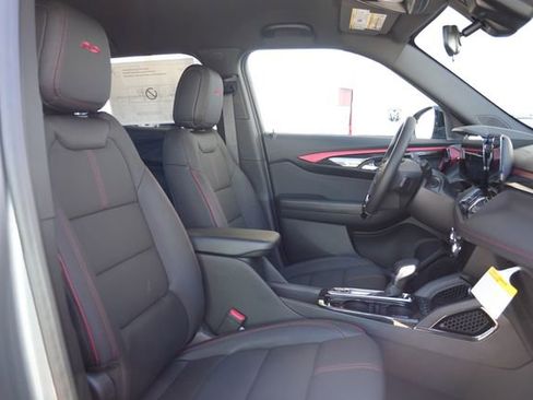 New 2026 Chevrolet TrailBlazer RS w/ Driver Confidence Package FWD image 18