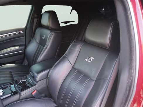 Used 2023 Chrysler 300 S RWD image 10