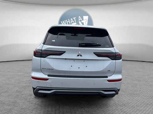 New 2026 Mitsubishi Outlander AWD image 5