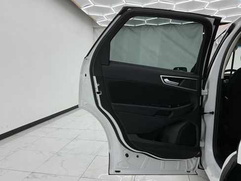 Used 2019 Ford Edge SEL FWD image 23