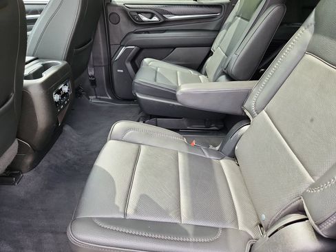 Used 2023 GMC Yukon Denali w/ Max Trailering Package AWD/4WD image 5