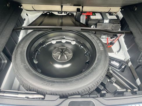 Used 2026 Mercedes-Benz GLC 300 4MATIC image 41