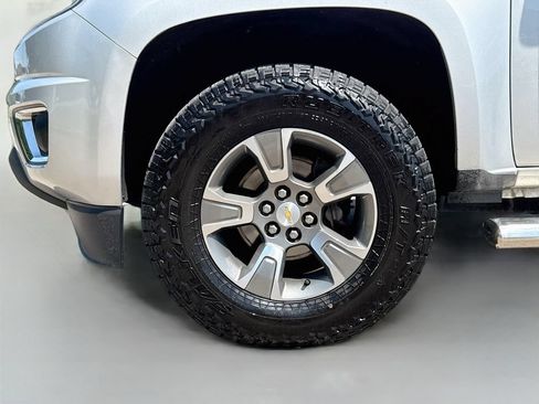 Used 2019 Chevrolet Colorado Z71 AWD/4WD image 34