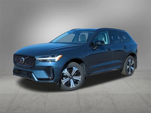 Used 2025 Volvo XC60 T8 Core w/ Protection Package Premier image 1