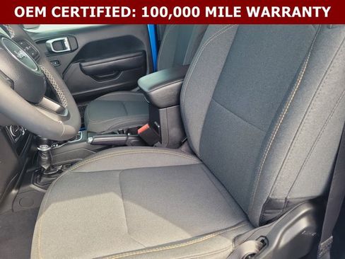 Certified 2025 Jeep Wrangler Sport AWD/4WD image 19