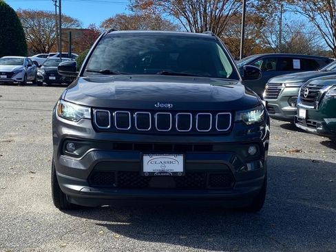 Used 2022 Jeep Compass Latitude w/ Sun and Sound Group image 8