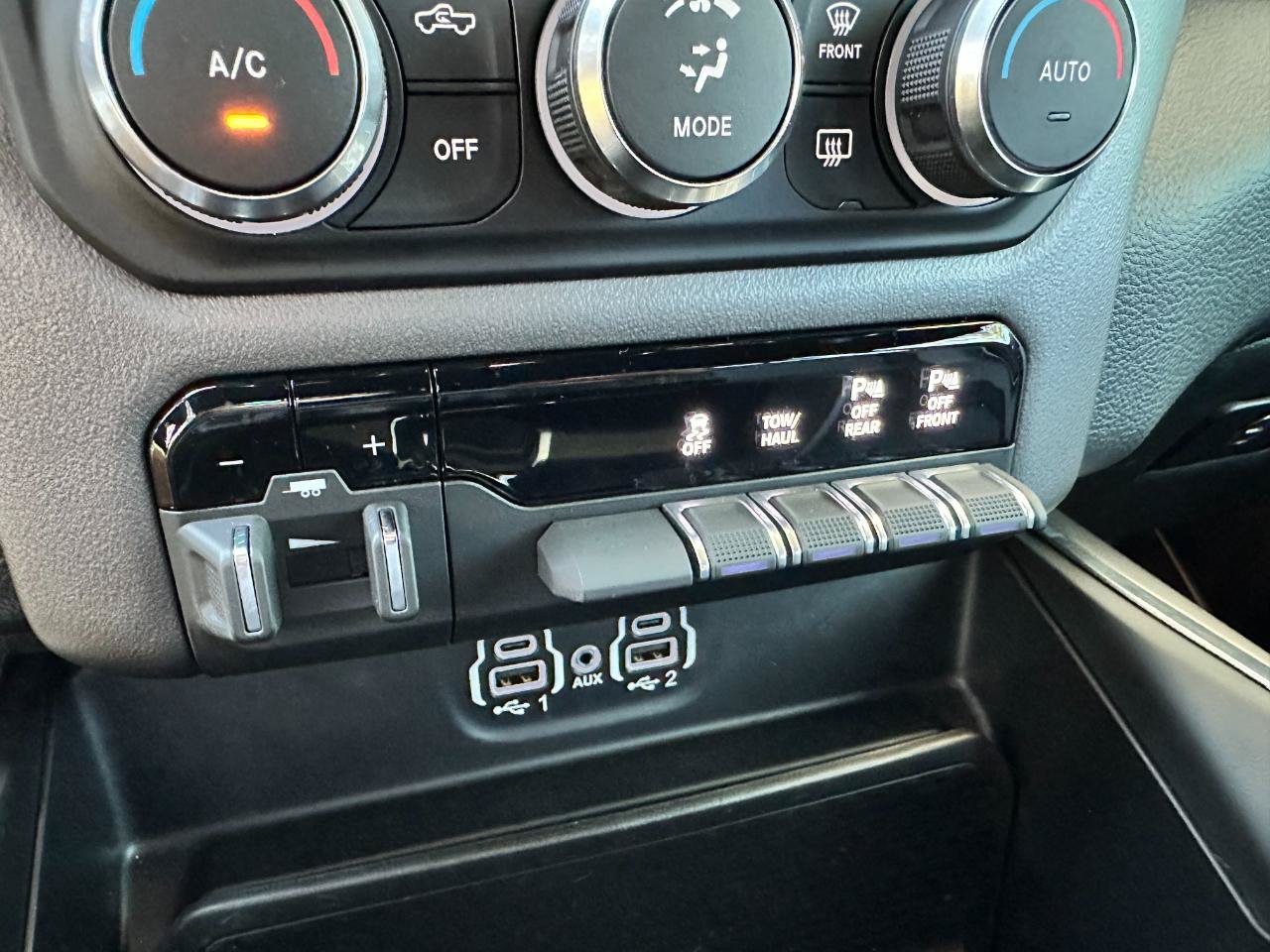 Used 2022 RAM 1500 Laramie w/ Sport Appearance Package AWD/4WD image 41