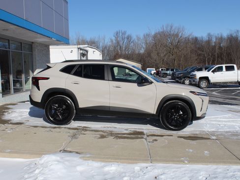 New 2026 Chevrolet Trax ACTIV w/ Sunroof Package image 3