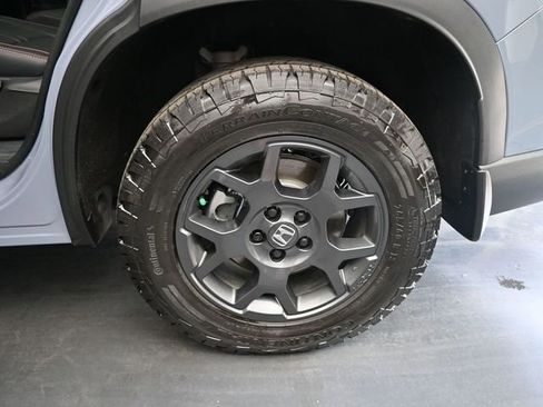 Certified 2025 Honda Pilot TrailSport image 14