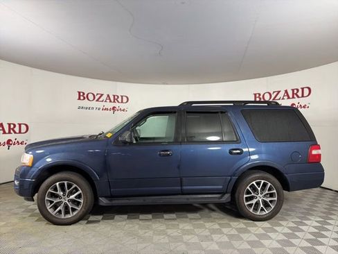 Used 2017 Ford Expedition XLT w/ Equipment Group 202A image 5