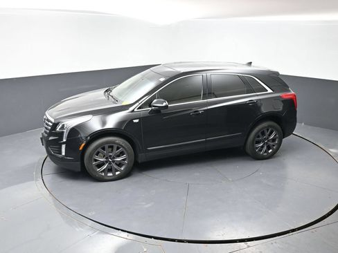 Used 2019 Cadillac XT5 Luxury w/ LPO, Black Ice Package AWD/4WD image 19
