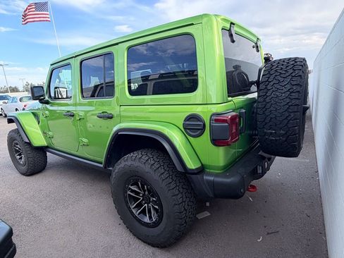 Used 2025 Jeep Wrangler Unlimited Rubicon AWD/4WD image 7