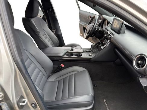 Used 2022 Lexus IS 350 F Sport RWD image 19