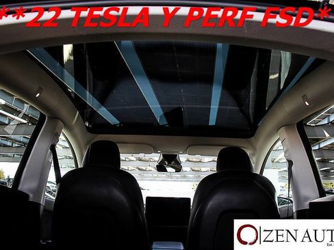 Used 2022 Tesla Model Y Performance image 33