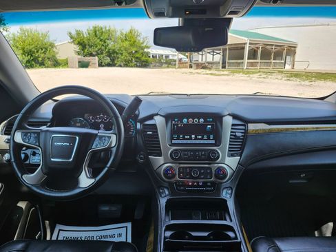 Used 2017 GMC Yukon Denali AWD/4WD image 31