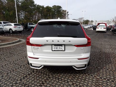 Certified 2024 Volvo XC60 T8 Core w/ Protection Package image 8