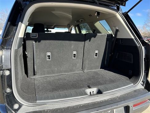 Used 2024 Nissan Pathfinder S image 31