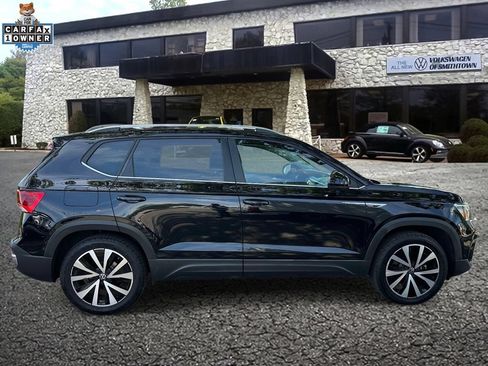 Used 2023 Volkswagen Taos SE AWD/4WD image 4