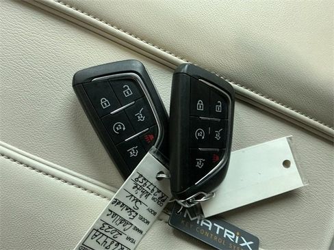 Used 2023 Cadillac Escalade ESV Premium Luxury Platinum w/ LPO, Radiant Package image 30