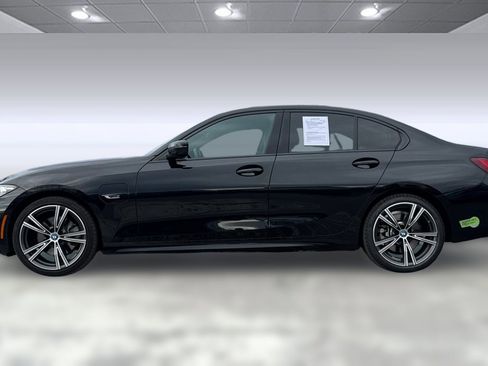 Used 2023 BMW 330e w/ Premium Package image 2
