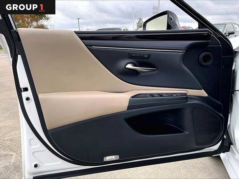 Used 2020 Lexus ES 350 w/ Premium Package image 18