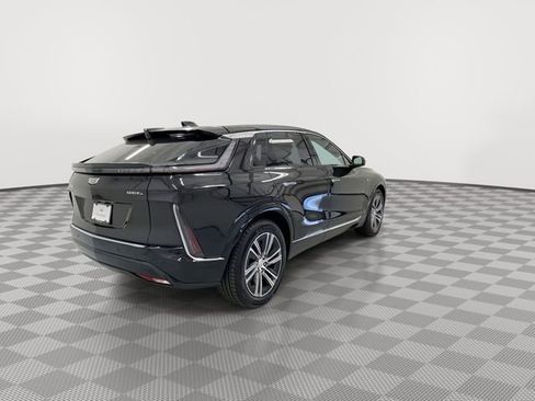New 2026 Cadillac Lyriq Luxury image 10