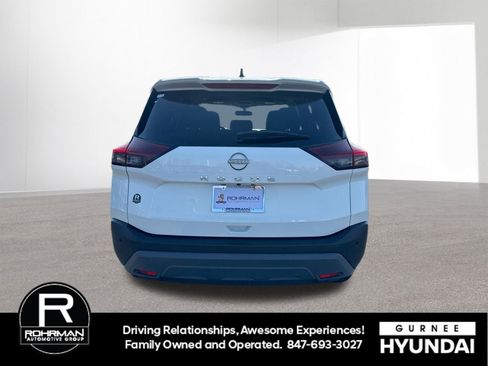 Used 2023 Nissan Rogue S image 8