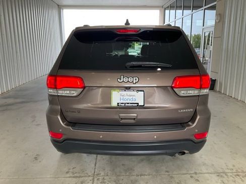 Used 2018 Jeep Grand Cherokee Laredo RWD image 18