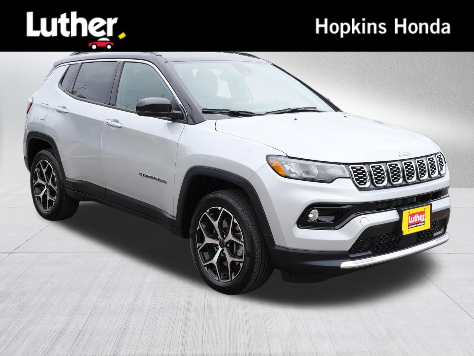 Used 2025 Jeep Compass Limited AWD/4WD image 1
