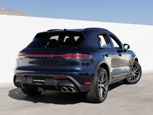 Certified 2023 Porsche Macan S AWD/4WD image 7