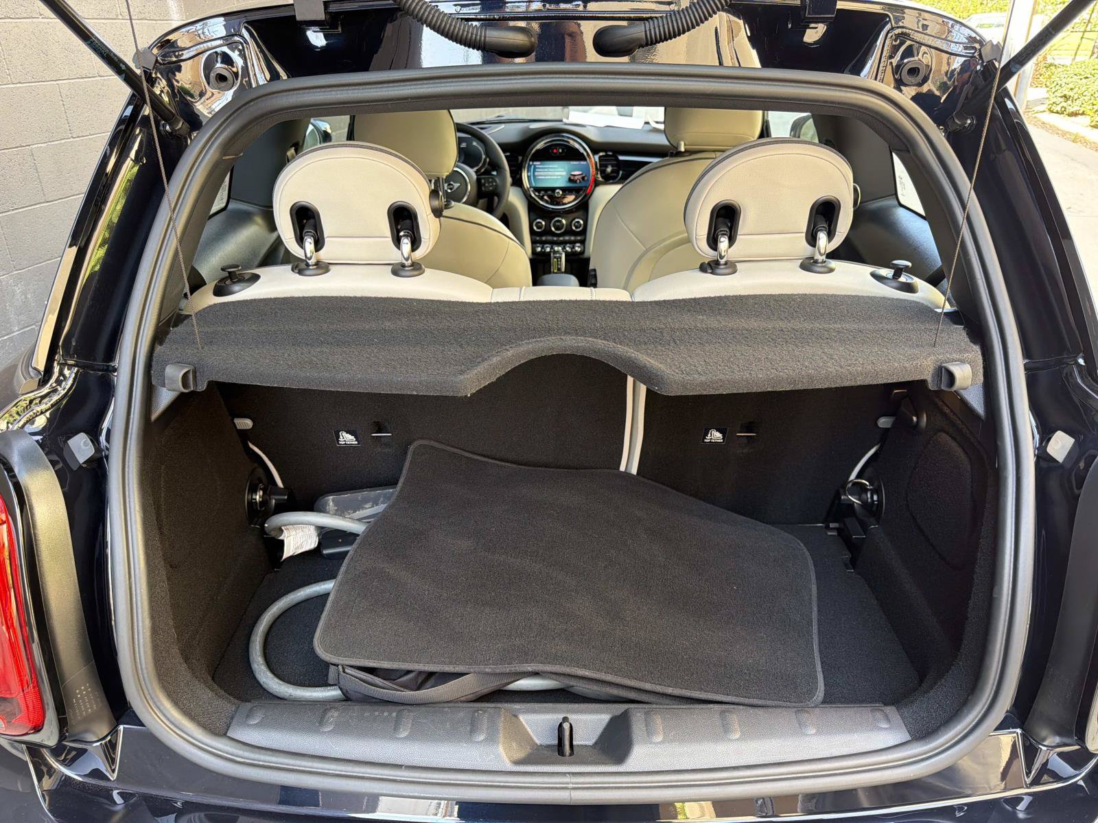 Used 2024 MINI Cooper SE FWD image 6