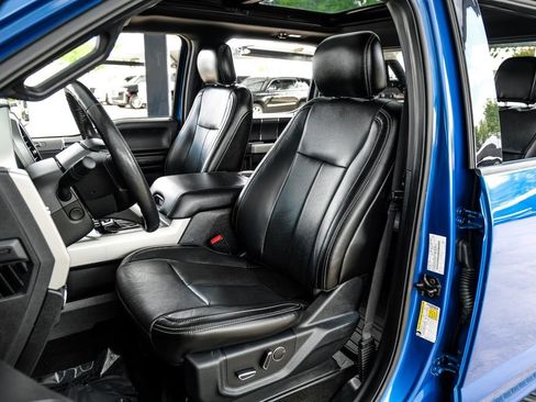 Used 2018 Ford F150 Lariat w/ Equipment Group 502A Luxury AWD/4WD image 39