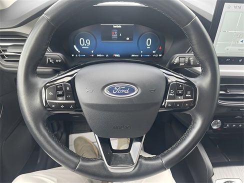 Used 2023 Ford Escape Platinum image 20