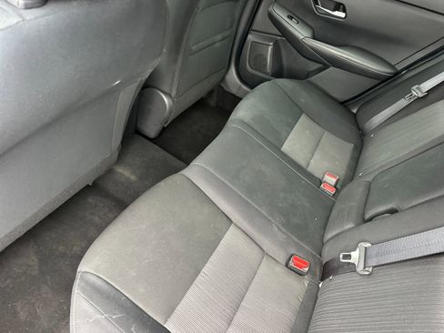 Used 2022 Nissan Sentra SV image 12